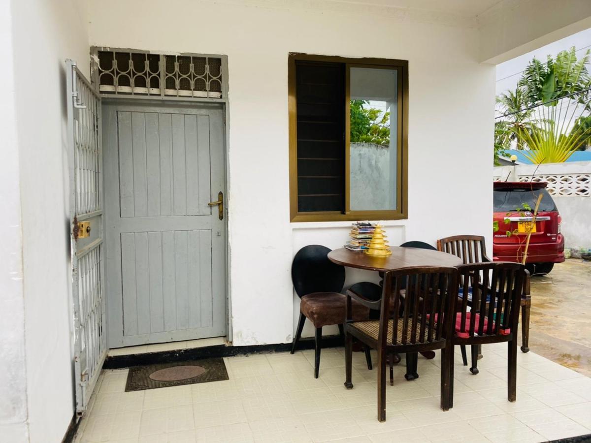 Mikocheni Home Stay Dar es Salaam Exterior photo